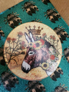 "Donkey Crown" Round Glass Cutting Board/Charcuterie Board/Trivet